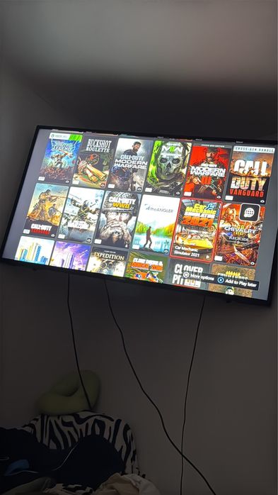 XBOX One S 1TB insotit de 2 controllere si account cu game pass