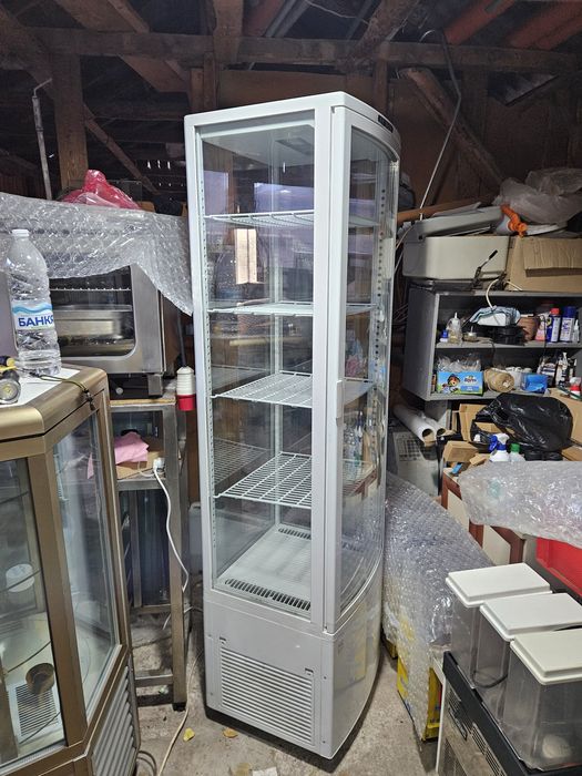 Хладилна Витрина плюсова за торти и сладкарски изделия, сандвичи, плод