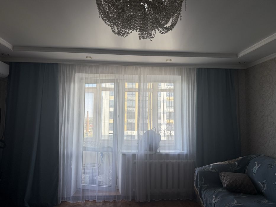 Срочно продам Шторы дивандек отличного качества