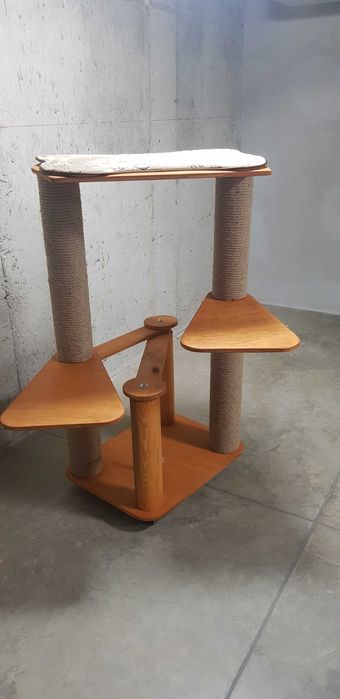 Продавам катерушка (драскалка) за котки