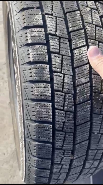Продаю шины всесезонные