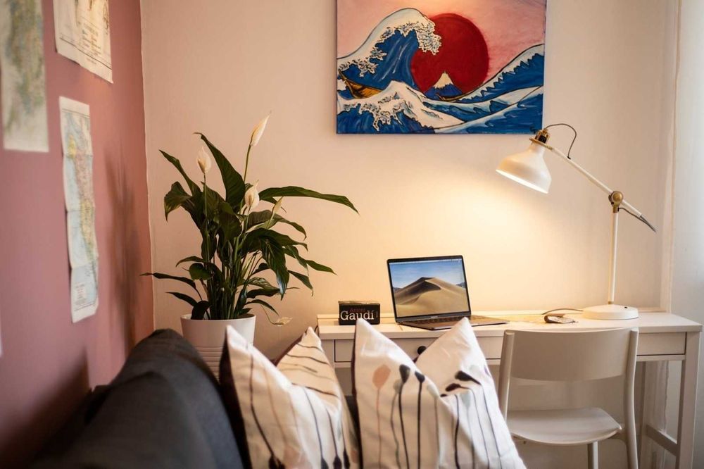 Дава се под наем Двустаен апартамент в София, Център - 62 кв.м за 850 € - Снимка #2