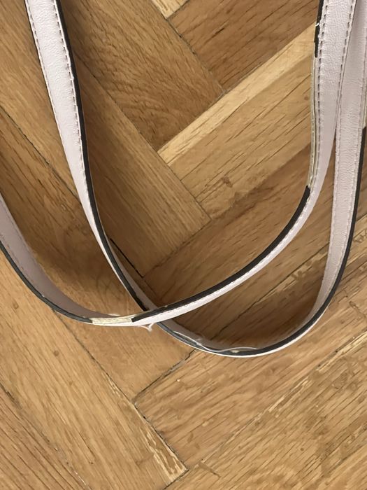 Guess дамска чанта