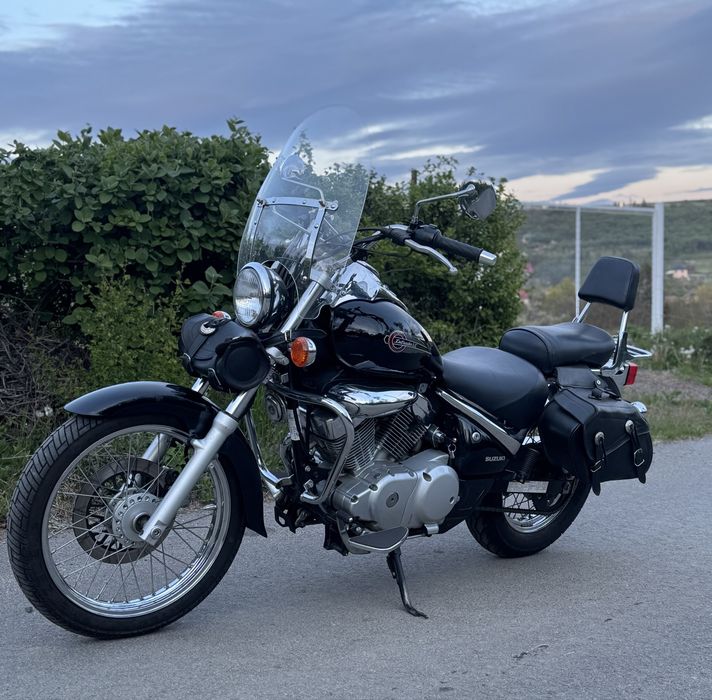 Motocicleta Suzuki VL 125 Intruder A1 Raritate