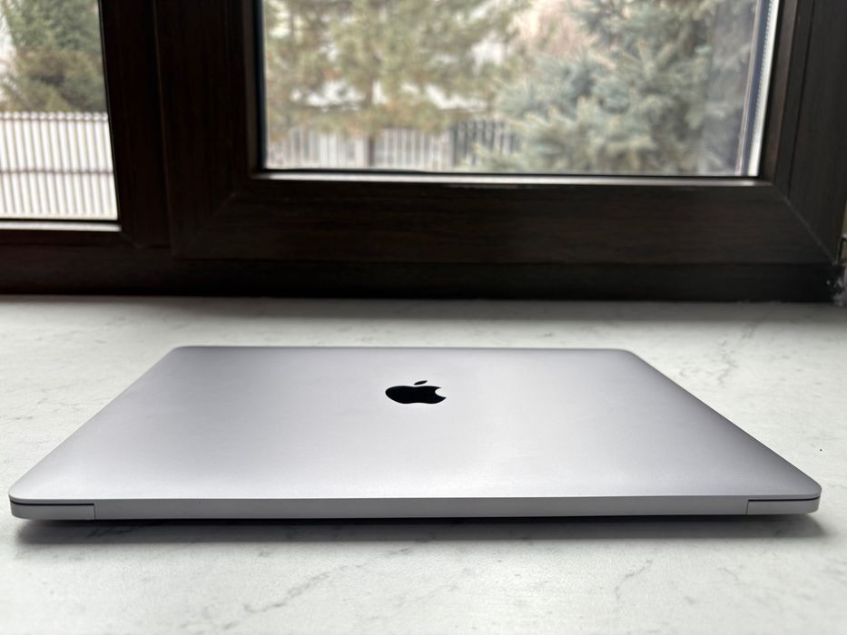 Ноутбук Apple MacBook Pro 13 M2 512Гб