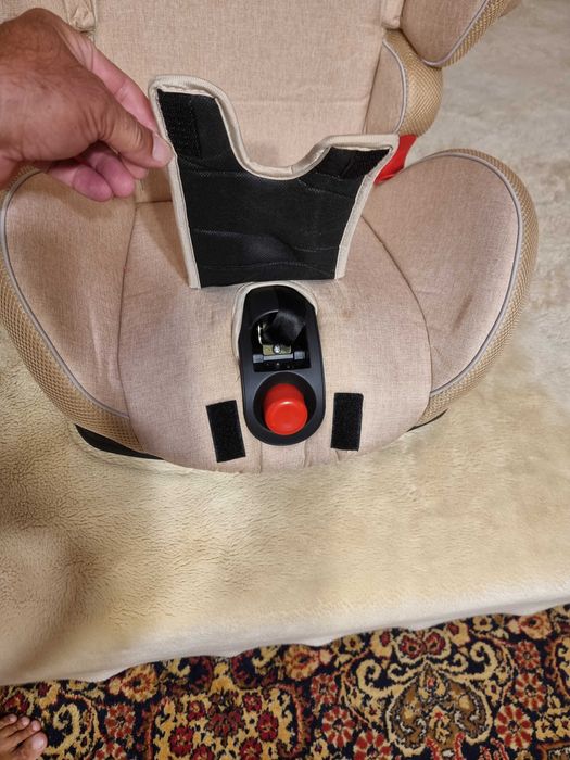 Продавам детско столче за автомобил "Lorelli" Premium