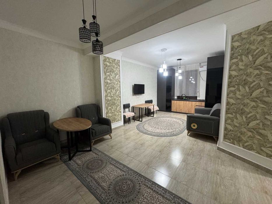 Аренда Ц-2 Евро 3-х комнат квартира 1200$ хозяин