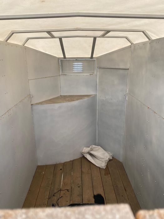 Коневозка новая .