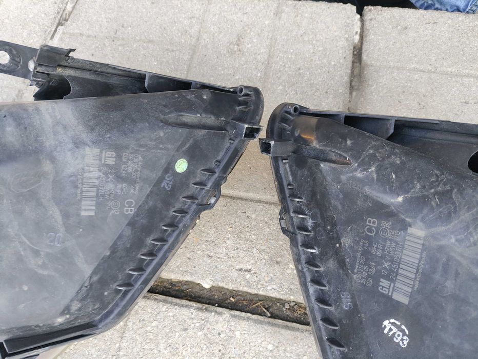 Фарове Opel Zafira B оригинални