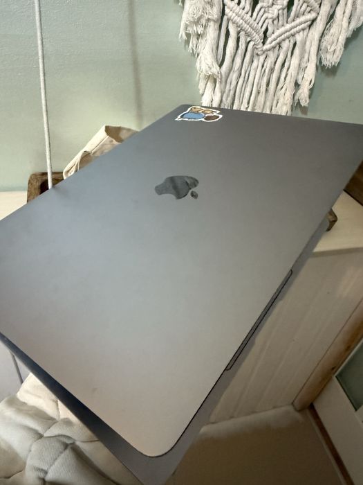 Ноутбук Apple MacBook