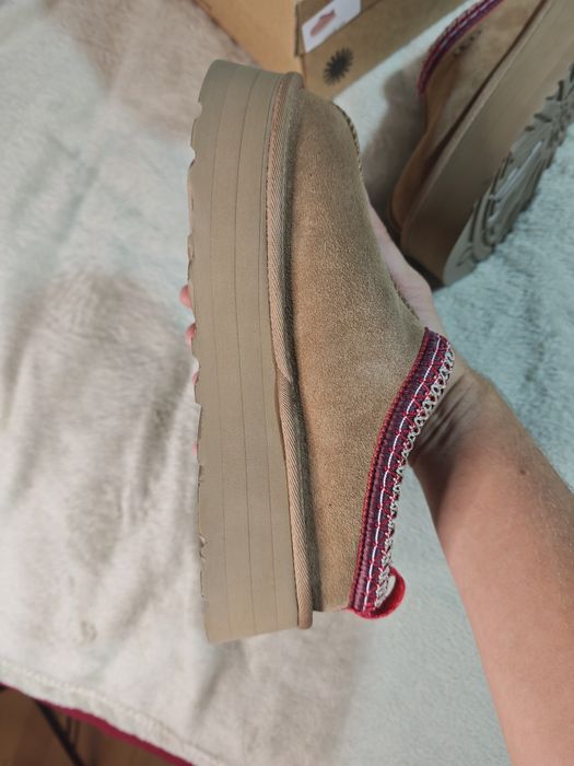 UGG tazz mărimea 37