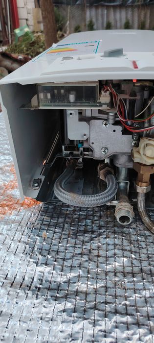 Instant Bosch pe gaze  consum redus A