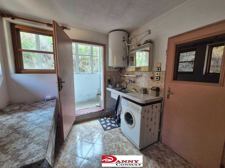 Продава се Къща в Велико Търново, Акация - 70 кв.м за 1143 €/кв.м - Снимка #6