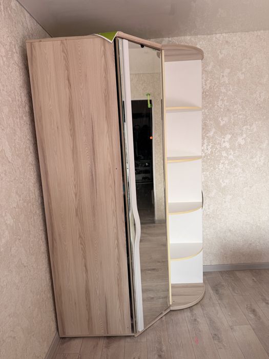 продам спальный гарнитур