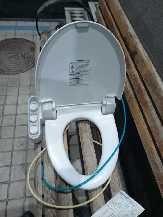 Унитазная крышка хороший хороший