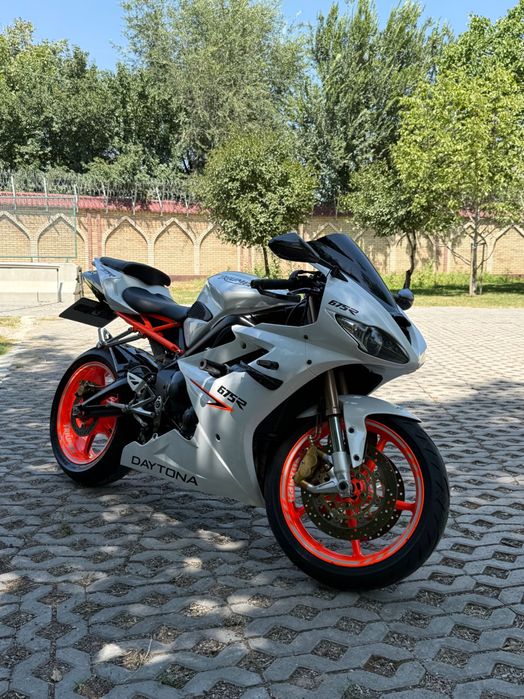 Продаётся TRIUMPH DAYTONA 675 в идеальном состоянии