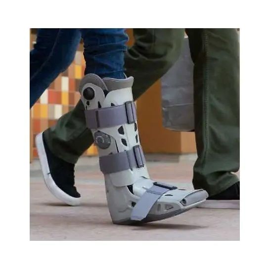 Ортез голеностопный Aircast Soft Strike Walking Boot