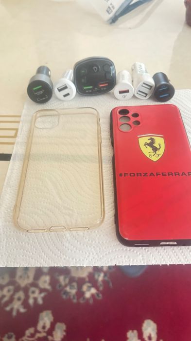 Husă iPhone 11 silicoan și husă ForzzaFerrari și încărcătoare telefon auto