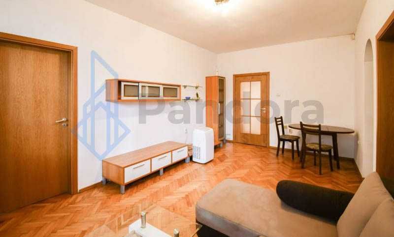 Дава се под наем Тристаен апартамент в София, Лозенец - 80 кв.м за 530 € - Снимка #1