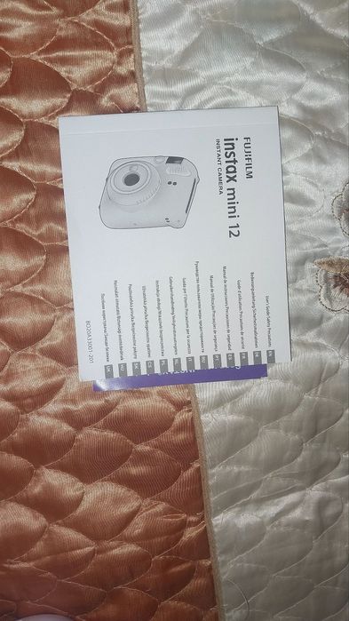 Фотоаппарат instax mini 12 один раз использовали новый