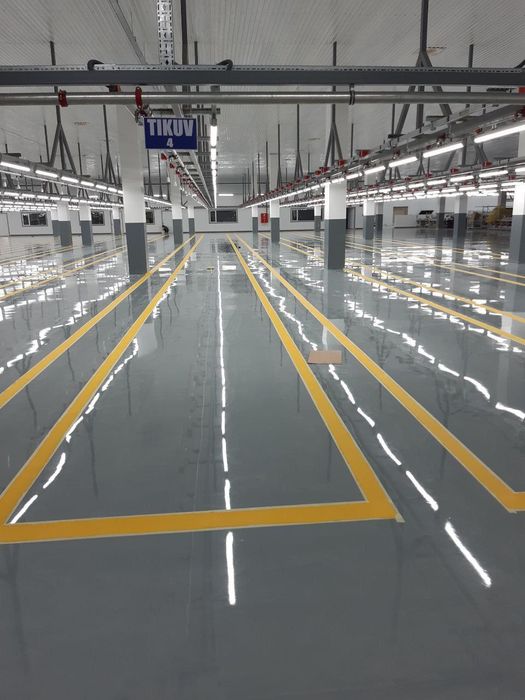 Эпоксидние наливной  пол.