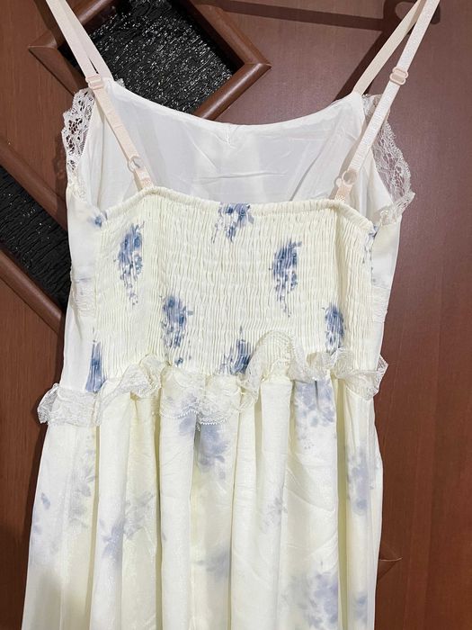 Платья с цветочным принтом