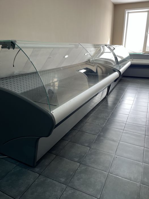 Продам холодильные витрины