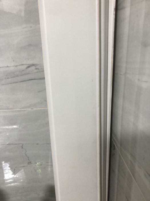 Плинтус белые новый