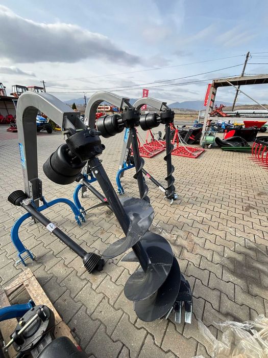 Burghiu agricol la tractor