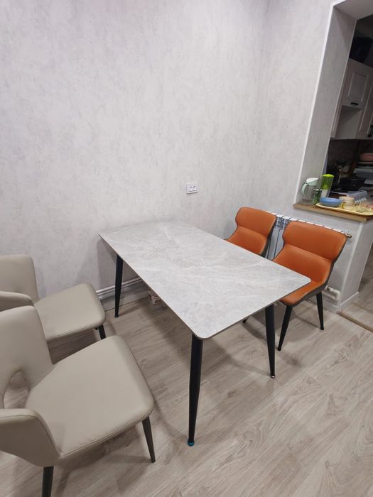 Стол кухонный ..