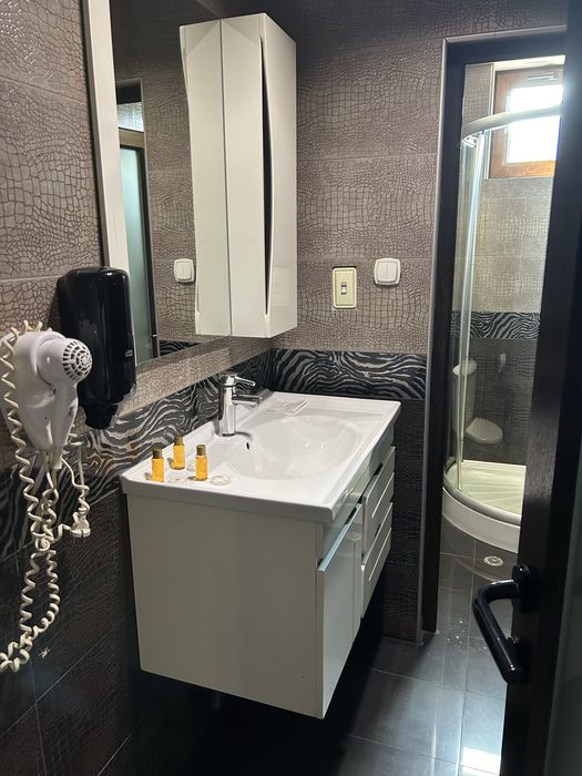 Дава се под наем Едностаен апартамент в Шумен, Басейна - 70 кв.м за 357 € - Снимка #11