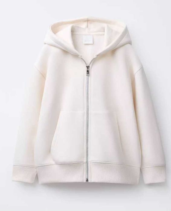 Продавам суитшърт Zara