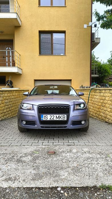 Audi A3 8P 2005 1.6 115hp lovit în spate