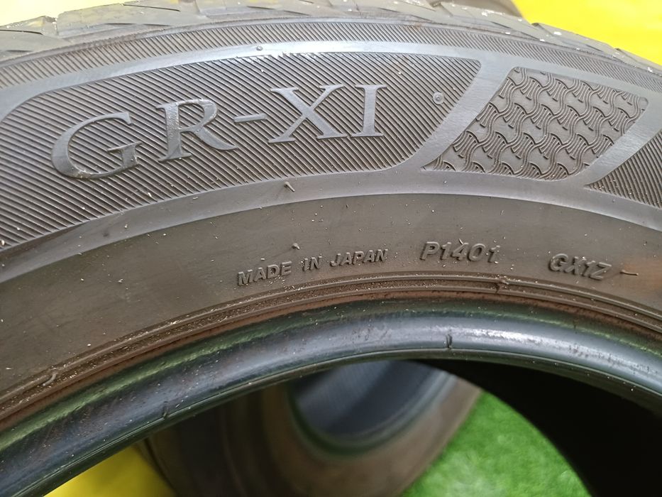 Шины 225/55 R16 Bridgestone пара.