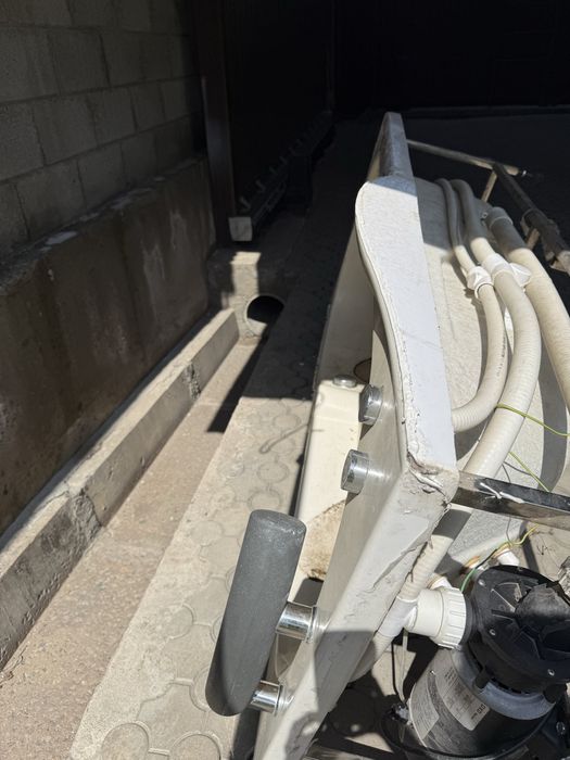 Отдам акриловую ванну