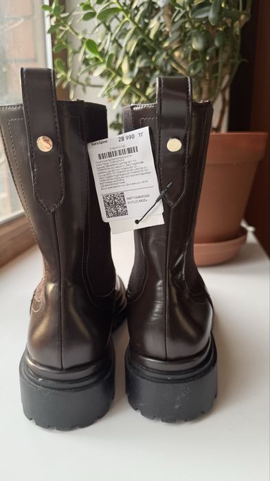 Новые ботинки полусапожки от Зара оригинал