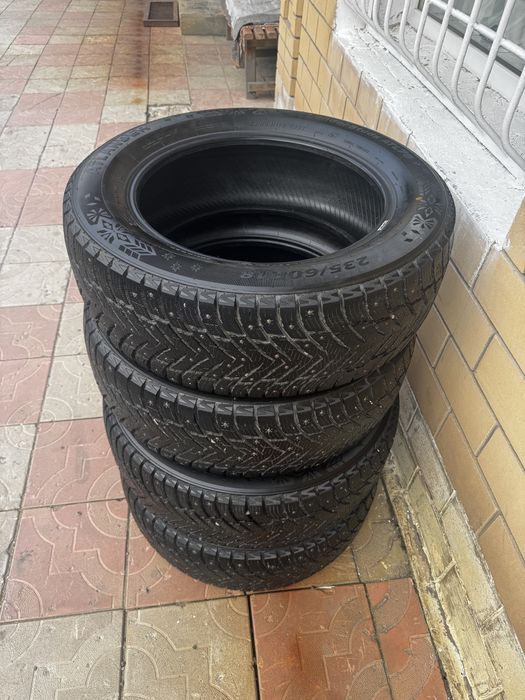 Продам шины Atlander 235/60/18