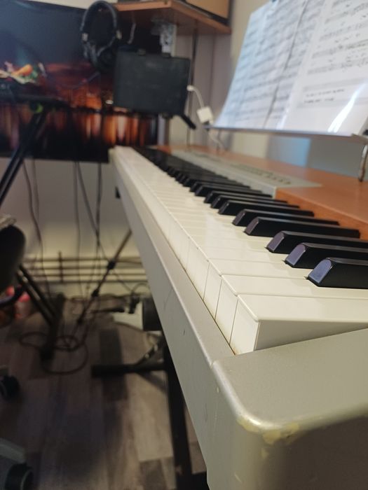 Pian yamaha p 120