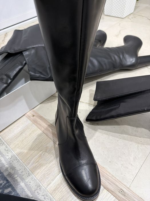 Продаю сапоги новые 38 размер Sandra