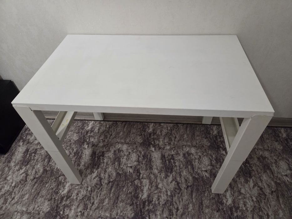 Продам растущий стол ikea Pahl