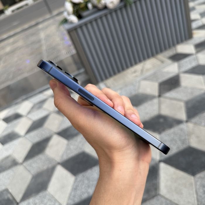 iPhone 15pro Max Blue 512gb dual sim 90 Ishonchli