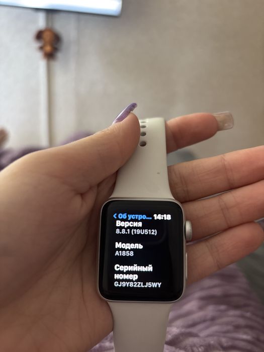 Продам эпл вотч 3