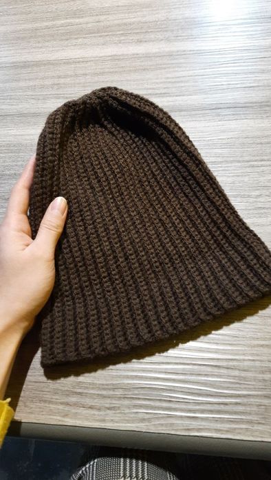 Продаю шапки вязаные