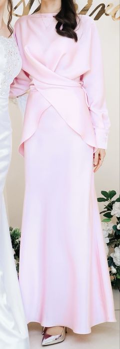 Вечернее платье, костюм