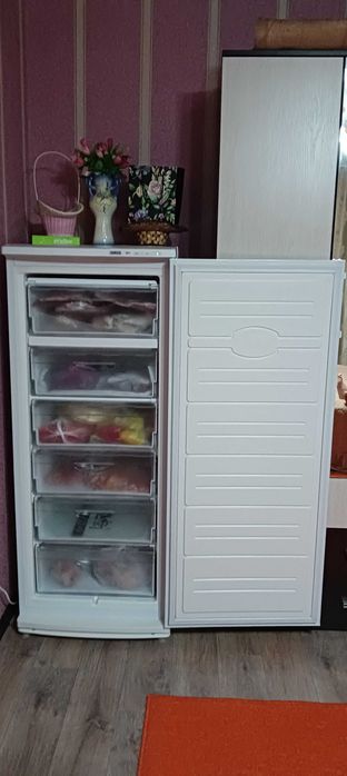 Продам морозильник атлант