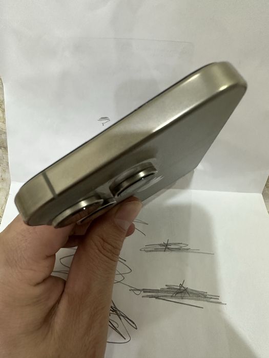 Продам iphone 16 pro e sim 128gb titan natural