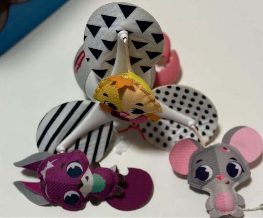 Въртележка за кошара Tiny Love