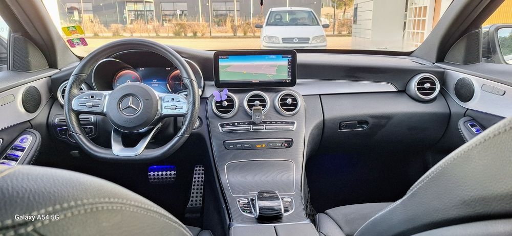 Mercedes c220 4matic Premium!
