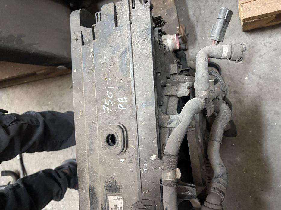 Пачка с радиатори bmw f01