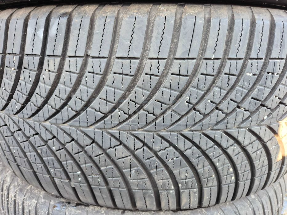 4 Anvelope VARA IARNA 4Sezoane - 255/45/19 - GoodYear APP NOI 2024